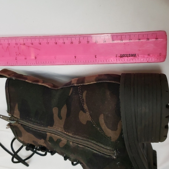 ❤️3/$30 Camouflage combat boots 7.5 - Picture 13 of 13